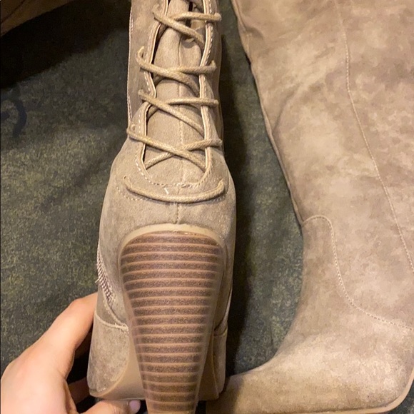 Tan over the knee heeled boots - Picture 3 of 3